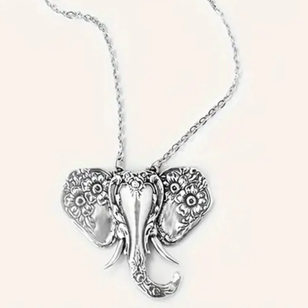 🌺 🌺 🌺 Vintage Style African Elephant Necklace - Picture 4 of 4